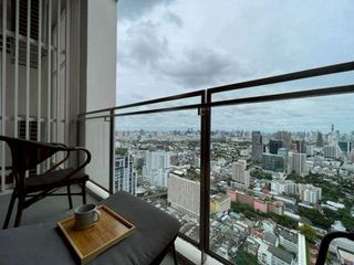 For sale 3 bedrooms condo in Phaya Thai, Bangkok