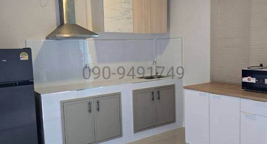 For rent 3 ベッドルーム townhouse in Lat Krabang, Bangkok