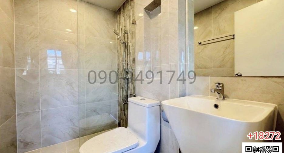 For rent 3 ベッドルーム townhouse in Lat Krabang, Bangkok