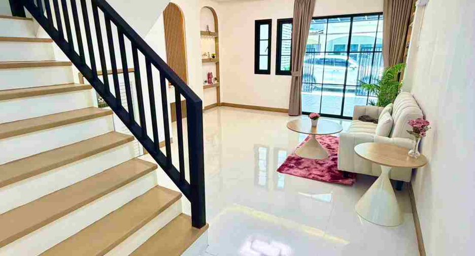 À vendre 2 chambres maison de ville à Sai Mai, Bangkok