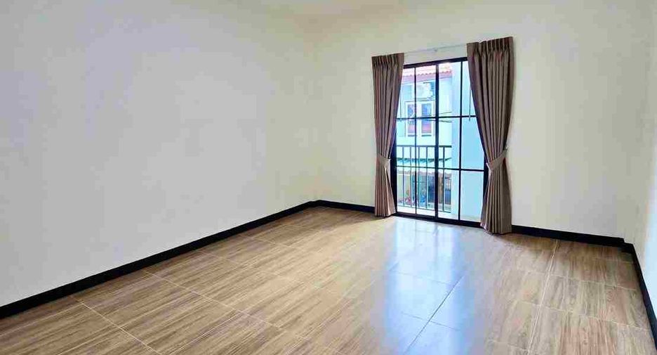 À vendre 2 chambres maison de ville à Sai Mai, Bangkok