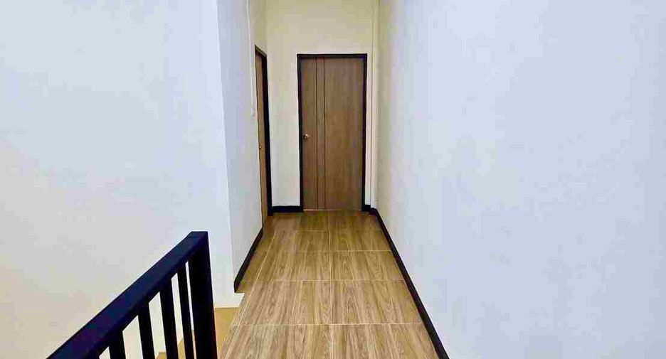 À vendre 2 chambres maison de ville à Sai Mai, Bangkok