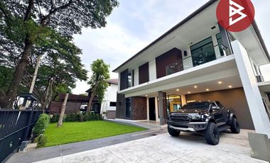 For sale 5 bedrooms house in Khan Na Yao, Bangkok