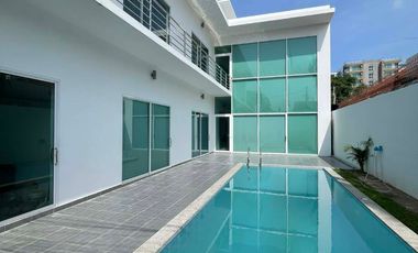 For rent and for sale 6 bedrooms villa in Bang Lamung, Chonburi