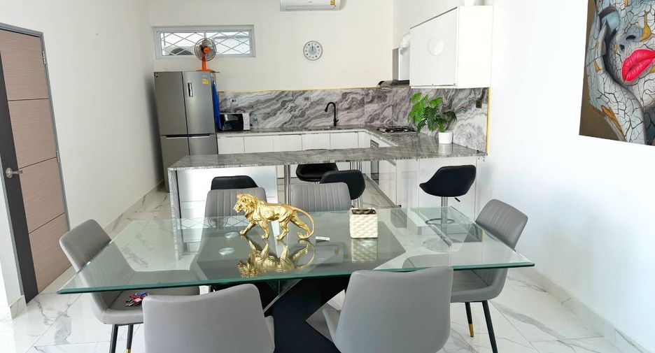 For rent and for sale 6 bedrooms villa in Bang Lamung, Chonburi