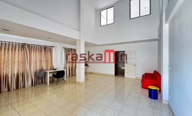 For sale 3 ベッドルーム retail Space in Bang Lamung, Chonburi