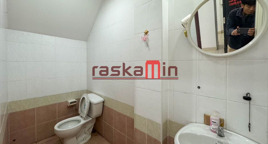 For sale 3 ベッドルーム retail Space in Bang Lamung, Chonburi