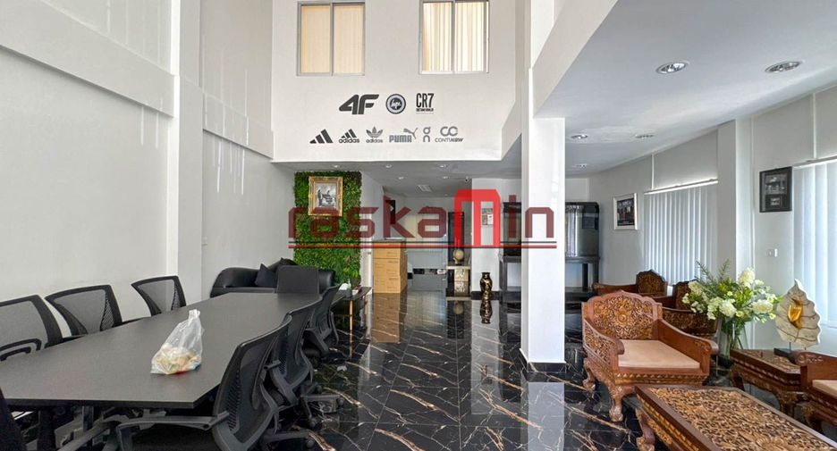 For sale 3 ベッドルーム retail Space in Bang Lamung, Chonburi
