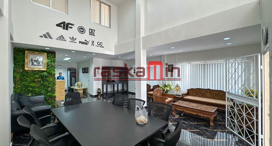 For sale 3 ベッドルーム retail Space in Bang Lamung, Chonburi