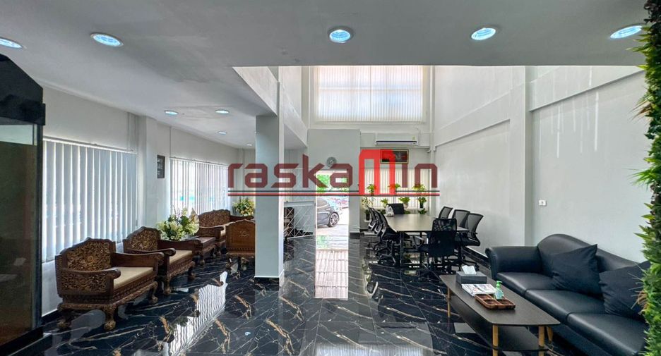 For sale 3 ベッドルーム retail Space in Bang Lamung, Chonburi