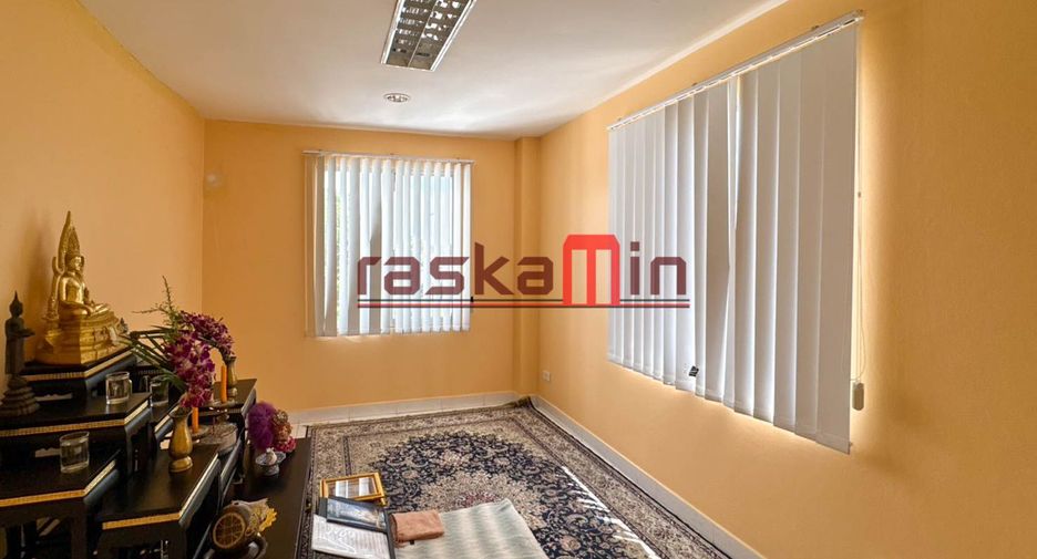 For sale 3 ベッドルーム retail Space in Bang Lamung, Chonburi