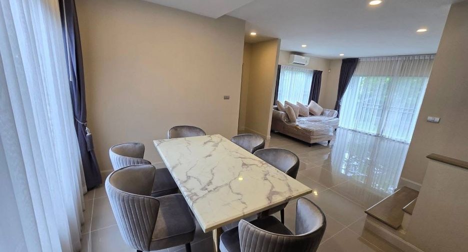 Casa en alquiler y en venta de 4 habitaciones en Lat Krabang, Bangkok