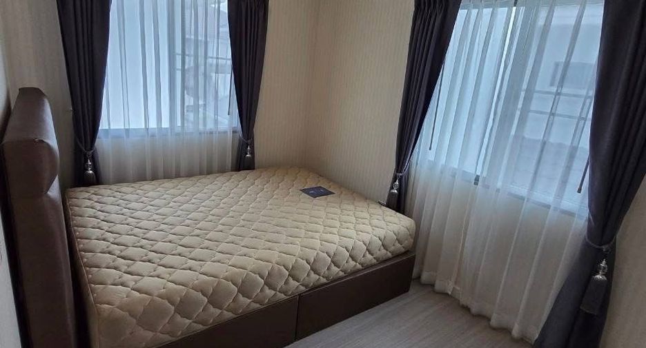 Casa en alquiler y en venta de 4 habitaciones en Lat Krabang, Bangkok