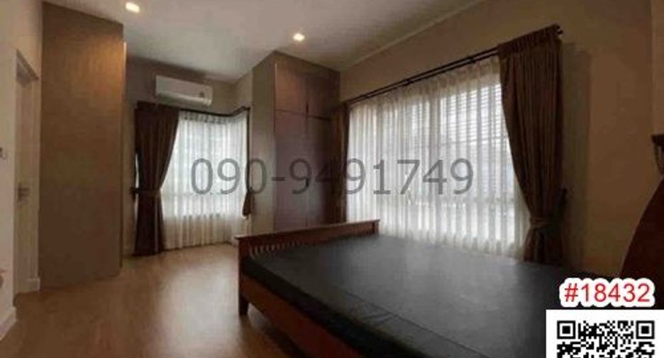 For rent 4 bedrooms house in Mueang Nonthaburi, Nonthaburi