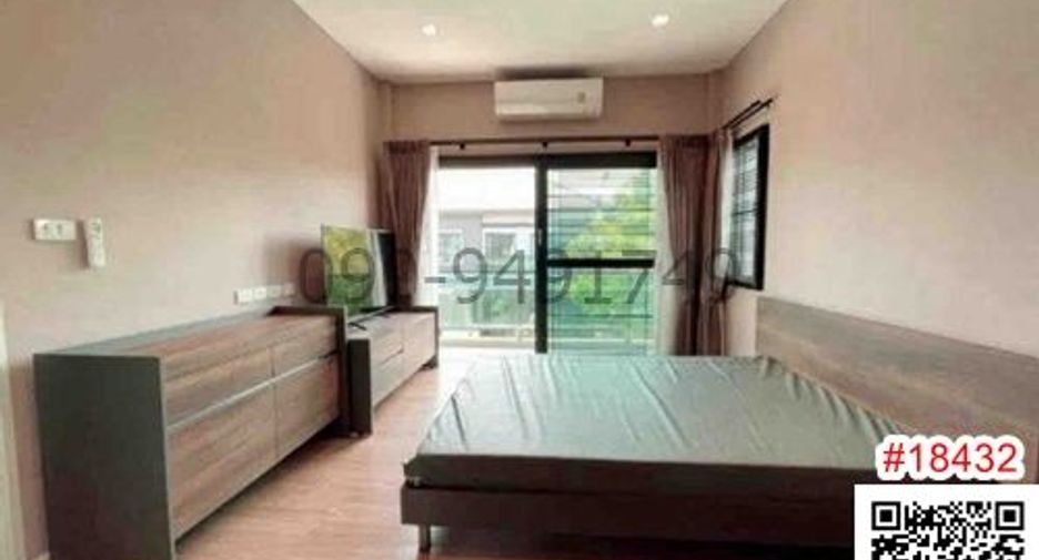 For rent 4 bedrooms house in Mueang Nonthaburi, Nonthaburi