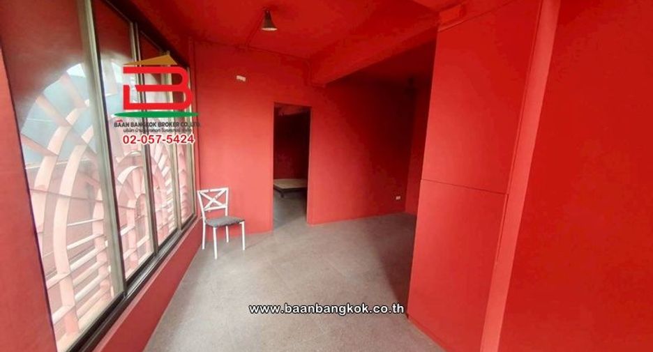 For rent 6 bedrooms retail Space in Suan Luang, Bangkok