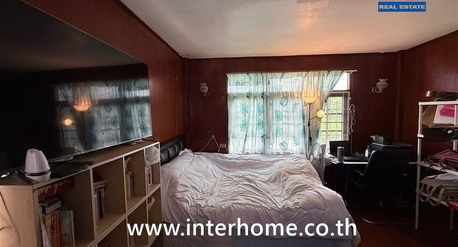 For sale 5 bedrooms house in Min Buri, Bangkok