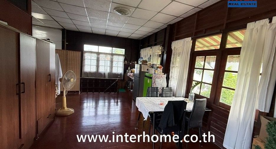 For sale 5 bedrooms house in Min Buri, Bangkok