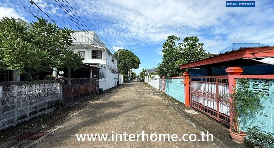 For sale 5 bedrooms house in Min Buri, Bangkok