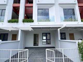 Reihenhaus zum Kauf mit 2 Zimmer in Hang Dong, Chiang Mai