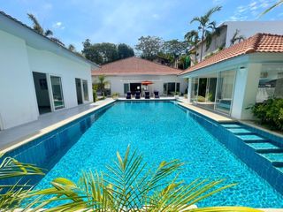 For rent and for sale 7 bedrooms villa in Bang Lamung, Chonburi
