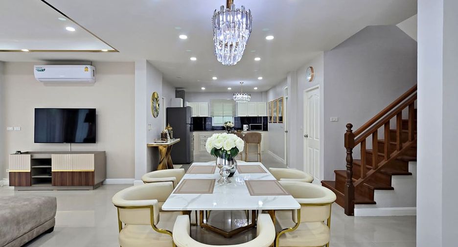 Haus zur Miete mit 4 Zimmer in Bang Lamung, Chonburi