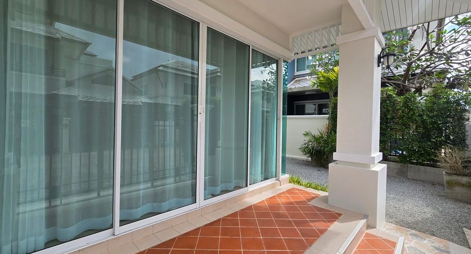 Haus zur Miete mit 4 Zimmer in Bang Lamung, Chonburi