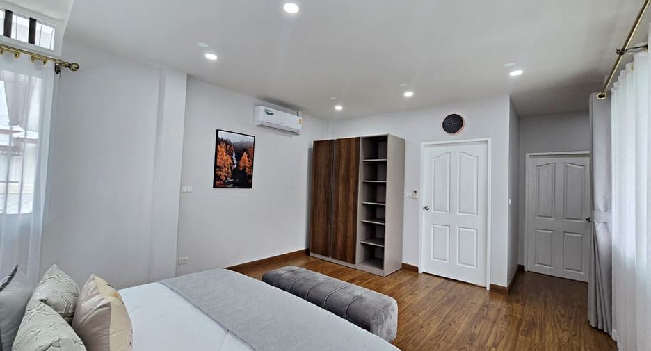 Haus zur Miete mit 4 Zimmer in Bang Lamung, Chonburi