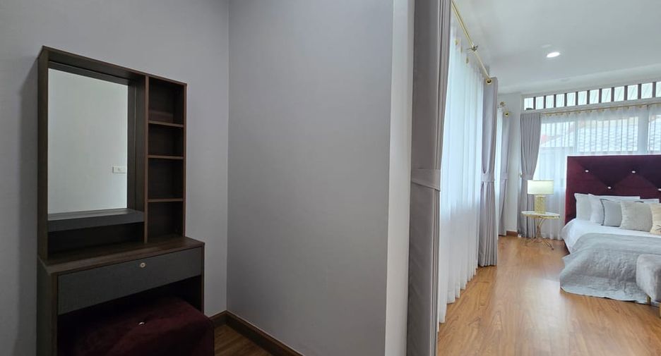 Haus zur Miete mit 4 Zimmer in Bang Lamung, Chonburi