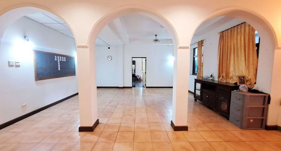 For sale 12 ベッドルーム house in Prachak, Udon Thani