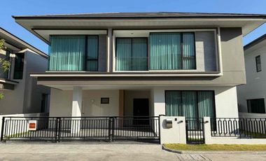 À louer 4 chambres maison à Bang Phli, Samut Prakan