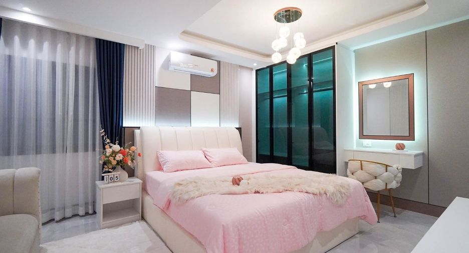 For sale 4 bedrooms villa in Bang Lamung, Chonburi