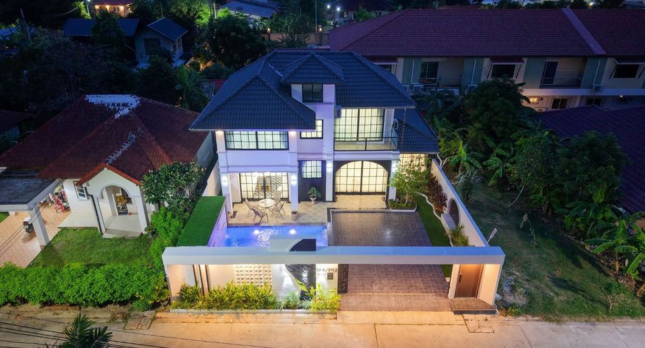 For sale 4 bedrooms villa in Bang Lamung, Chonburi