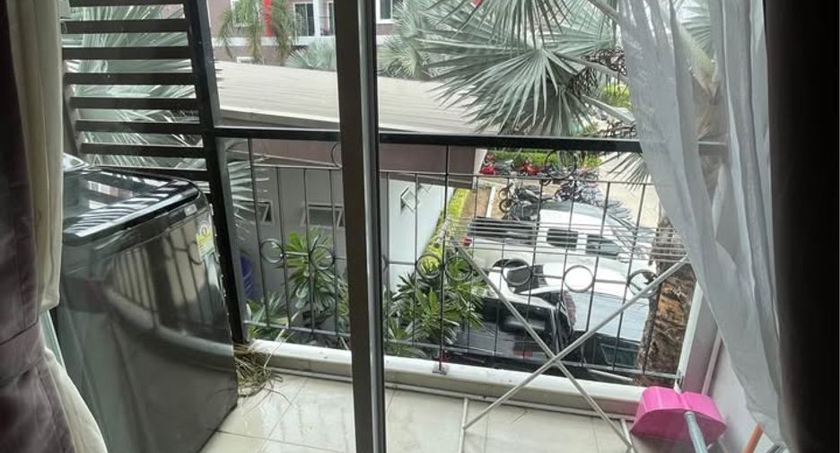 For rent 2 bedrooms condo in Bang Lamung, Chonburi
