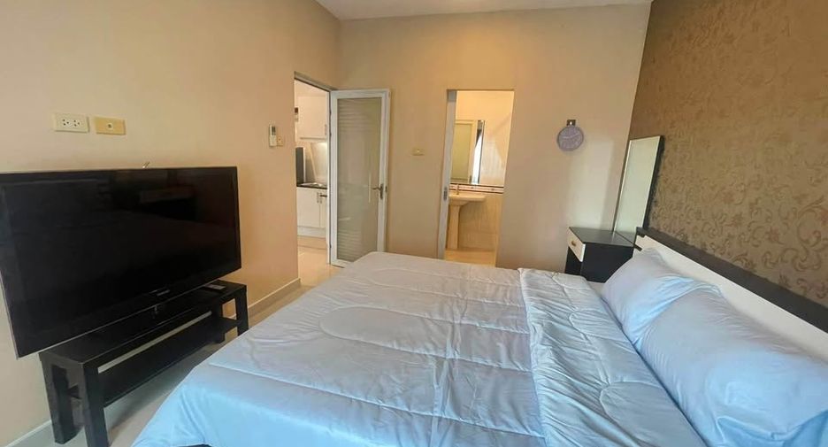 For rent 2 bedrooms condo in Bang Lamung, Chonburi