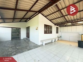 出售 4 卧室 联排别墅 在 Mueang Nakhon Pathom, Nakhon Pathom