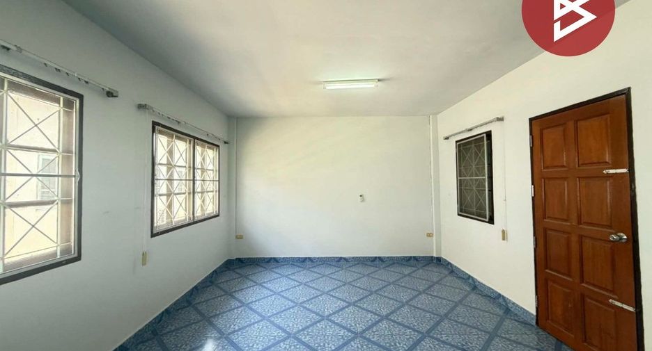 出售 4 卧室 联排别墅 在 Mueang Nakhon Pathom, Nakhon Pathom