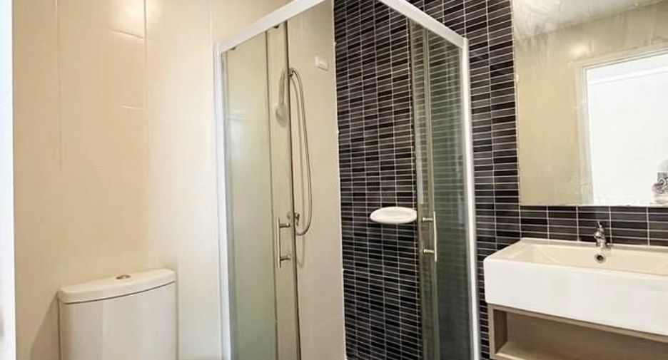 Reihenhaus zum Kauf mit 4 Zimmer in Bang Phli, Samut Prakan