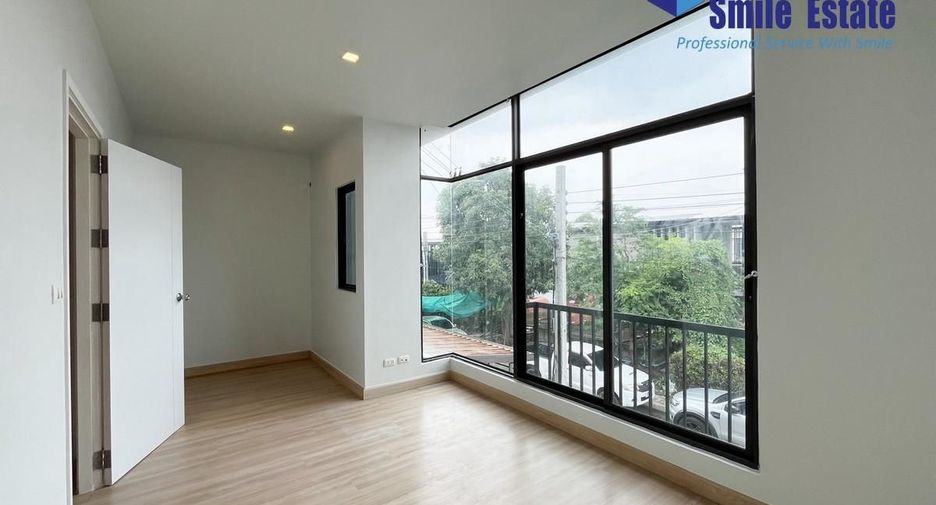 Reihenhaus zum Kauf mit 4 Zimmer in Bang Phli, Samut Prakan