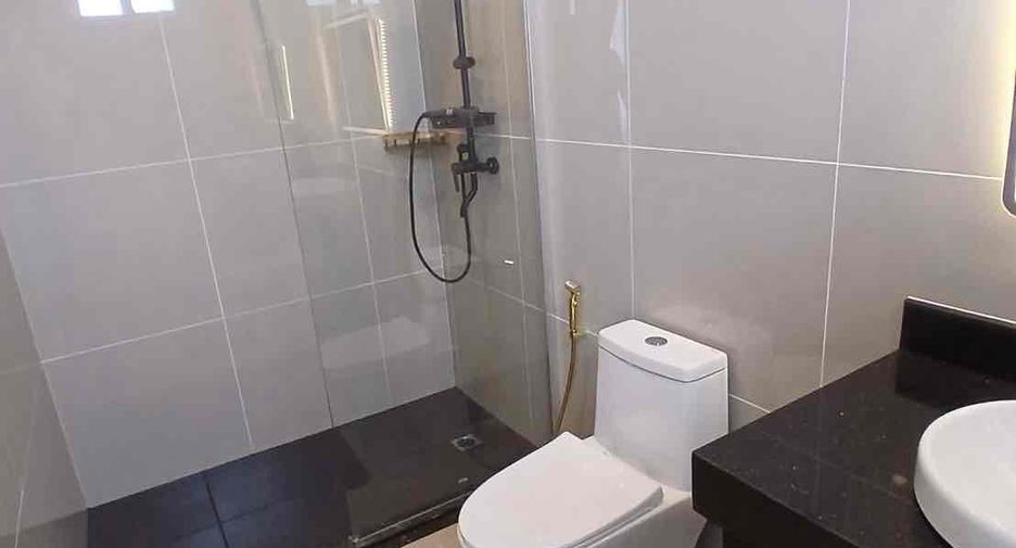 For rent 6 bedrooms villa in Bang Lamung, Chonburi
