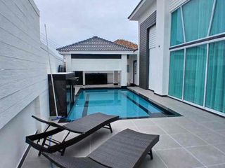 For rent 6 bedrooms villa in Bang Lamung, Chonburi