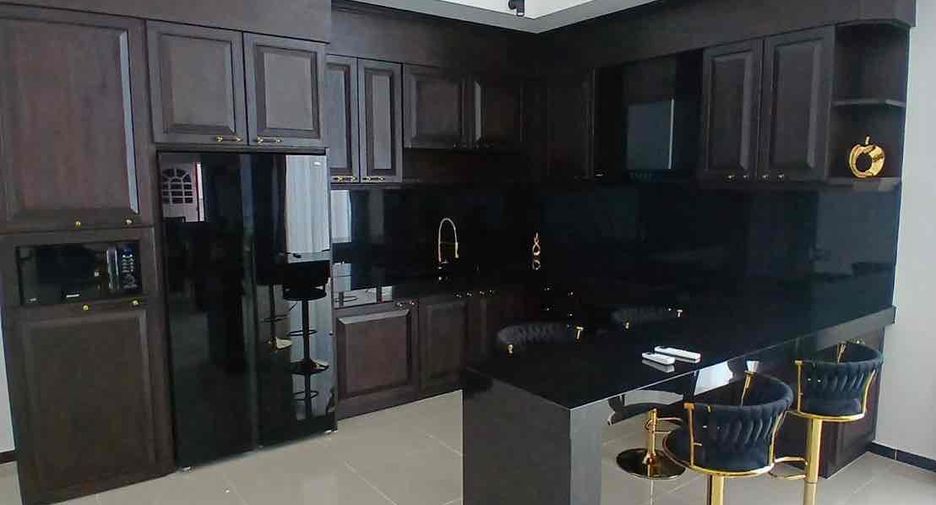 For rent 6 bedrooms villa in Bang Lamung, Chonburi
