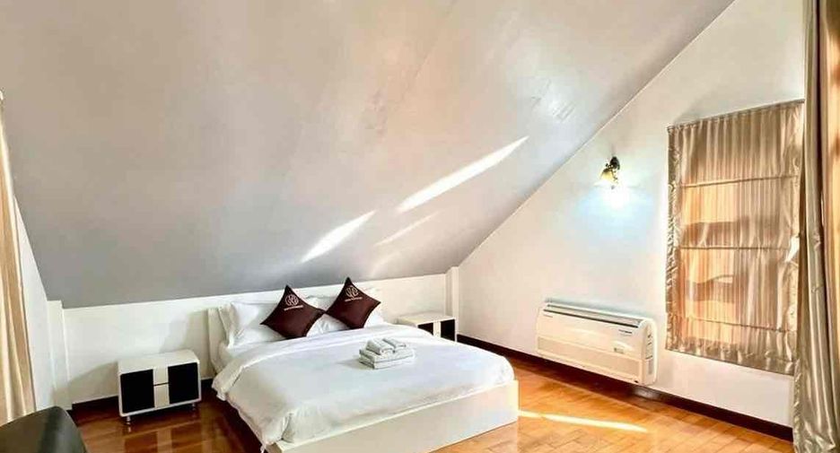 For rent 3 bedrooms villa in Bang Lamung, Chonburi