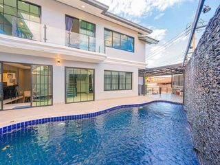 For rent 5 bedrooms villa in Bang Lamung, Chonburi