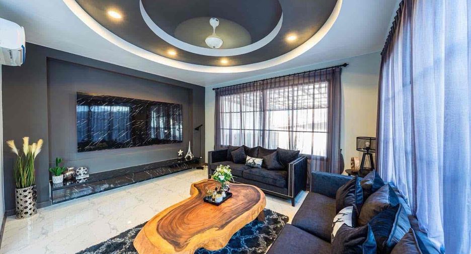 For rent 5 bedrooms villa in Bang Lamung, Chonburi