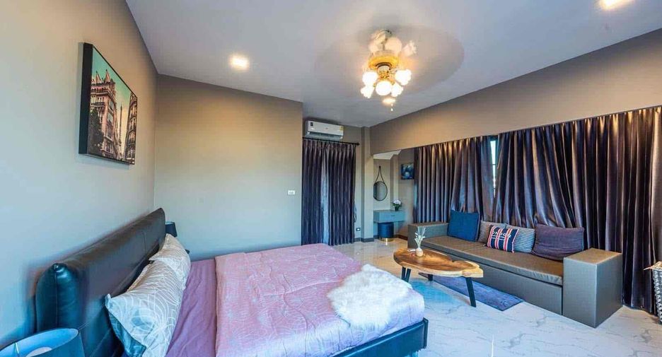 For rent 5 bedrooms villa in Bang Lamung, Chonburi