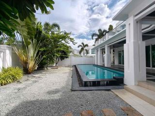 For rent 4 bedrooms villa in Bang Lamung, Chonburi