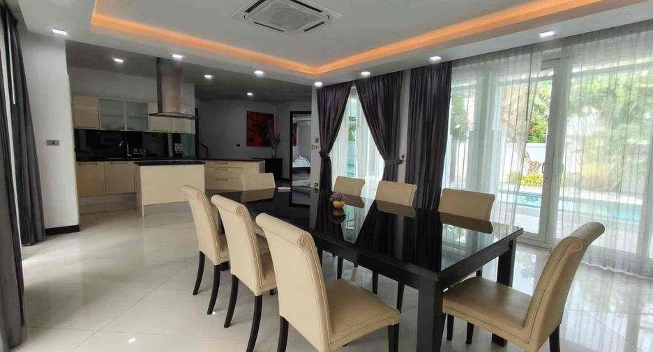 For rent 4 bedrooms villa in Jomtien, Pattaya