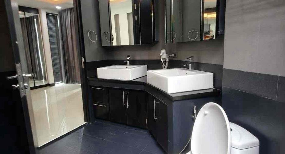 For rent 4 bedrooms villa in Jomtien, Pattaya