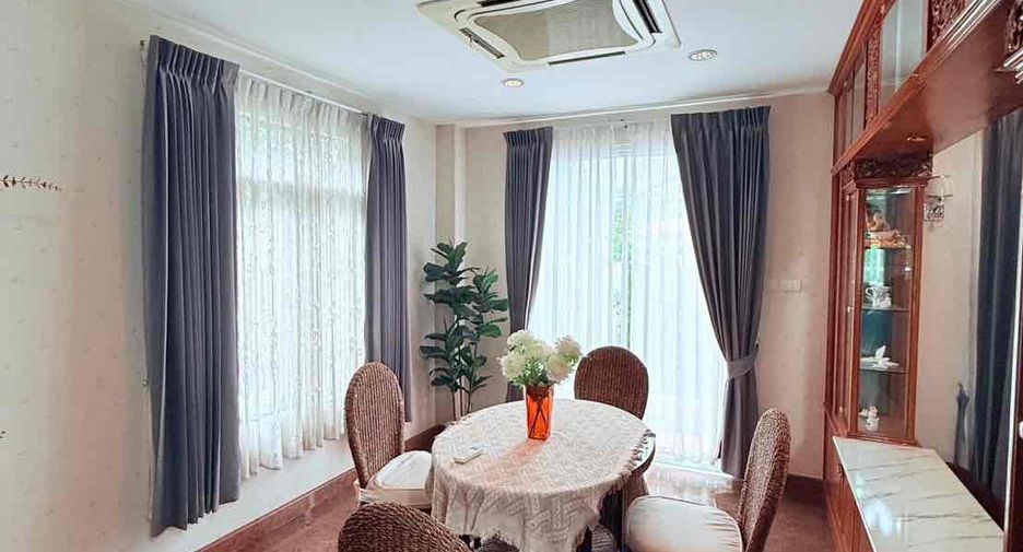 For rent 4 bedrooms villa in Jomtien, Pattaya